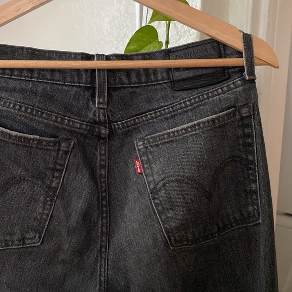 Levi’s Wedgie Straight Jeans - Washed Black (Size 28) - Picture 1 of 5